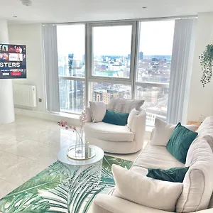 Apartment 22nd Floor Luxury Centre, Belfast
